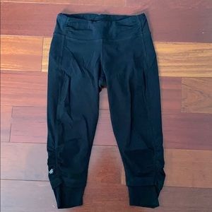 Athleta Capri leggings